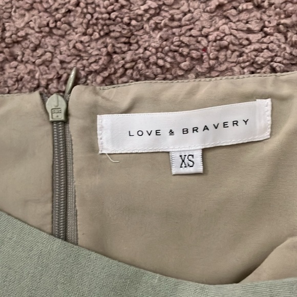 Love & Bravery Georgia Puff Sleeve Mini Sheath Dress - Picture 3 of 4